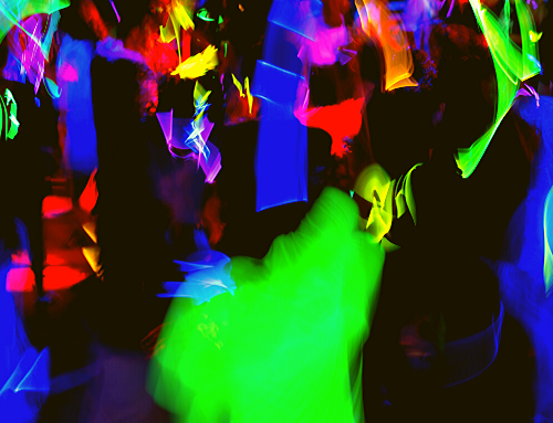 Full STEAM Ahead: Glow-in-the-Dark Crafting